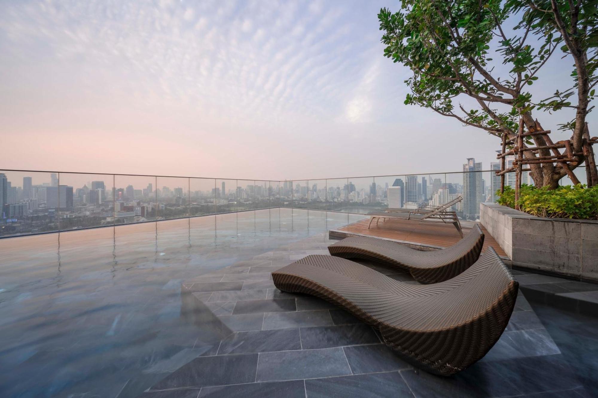 Wyndham Bangkok Queen Convention Centre Exterior foto